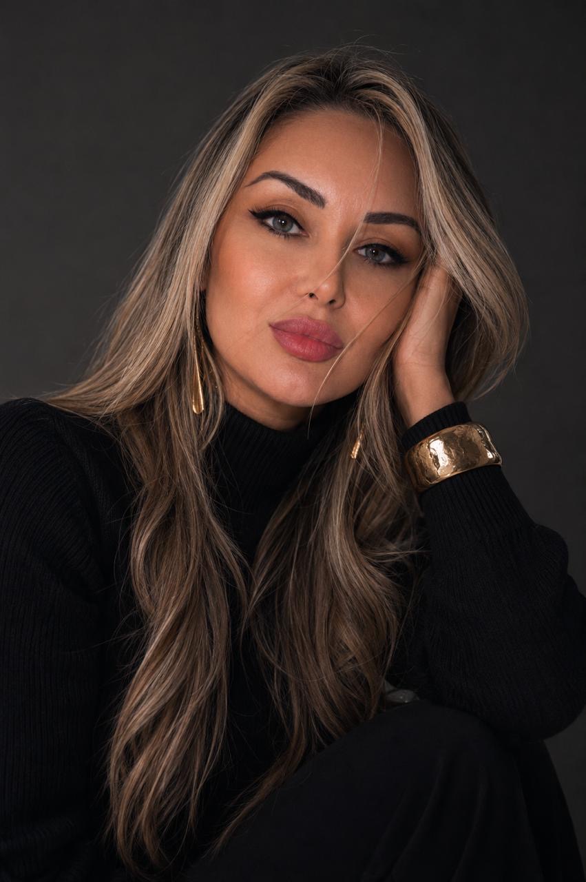 Retrato profissional da Dra. Priscila Vieira